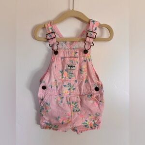 💕🌸🌺OshKosh B’gosh Pink Floral Shortalls | 18M